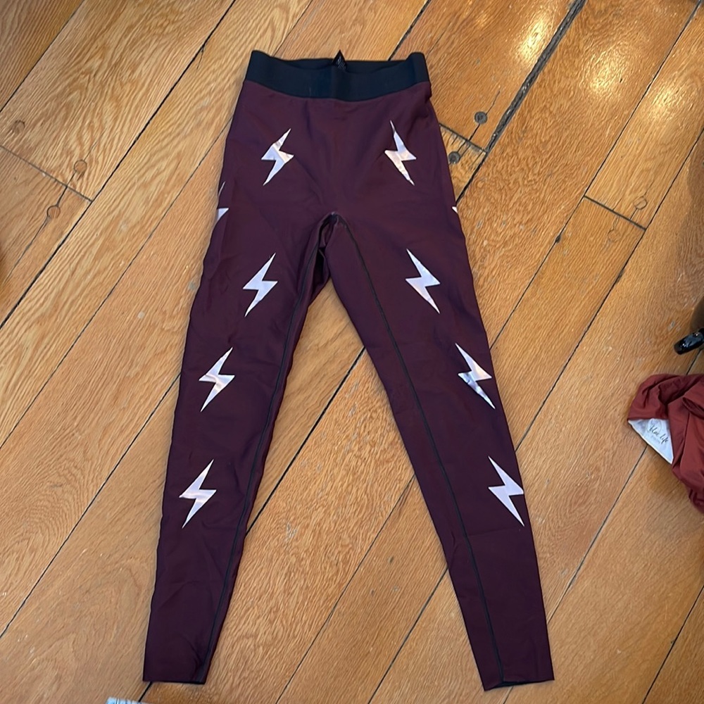 Ultracor workout leggings metallic Bardot red lightening bolt print medium